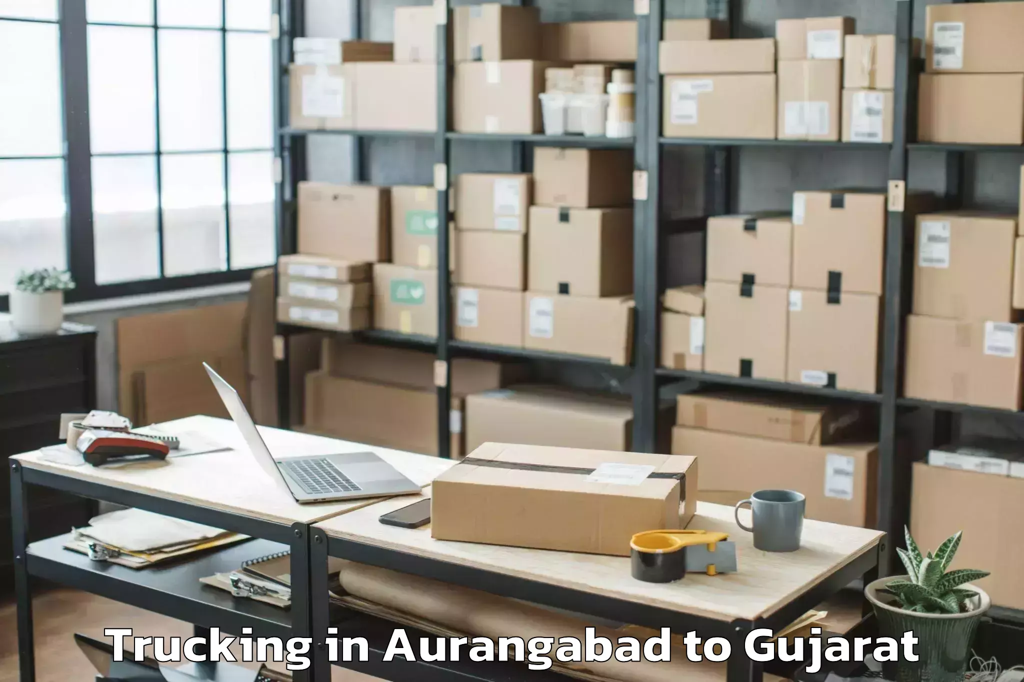 Book Aurangabad to Nakhatrana Trucking Online